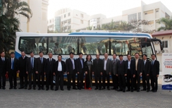 Trao tặng ô tô cho Đại học Giao thông vận tải