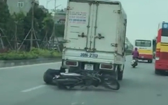 Say rượu đánh võng, tự đâm vào đuôi xe tải