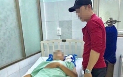 TP.HCM: Xe ôm Grabbike bị xe ôm truyền thống đâm gục trên đường