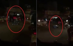 Video: Tài xế ôtô dùng tuýp sắt đánh người bất tỉnh giữa Hà Nội