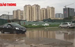 Video: Bãi tập xe trái phép lại "hoành hành" sau khi bị đột kích