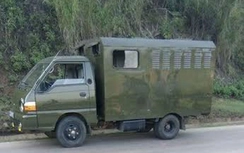 Sơn La: Đối tượng nghiện hút phá còng tay, trốn khỏi xe áp tải