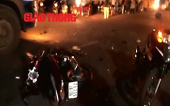 Video: Ô tô tải húc văng xe máy, 1 người chết
