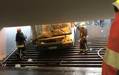 Video: Khoảnh khắc xe buýt điên cuồng đâm đám đông, 13 người thương vong