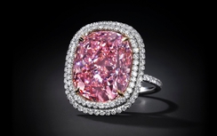 Những món quà Valentine 14/2 giá "trên trời" chỉ đại gia mới dám mua