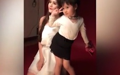 Video bé gái tạo dáng chụp ảnh "dìm hàng" chị gái hotgirl gây "sốt"