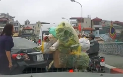 Video: Không được quay đầu xe, nữ tài xế chửi người xơi xơi