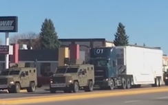 Video: Đoàn xe nghi chở đầu đạn hạt nhân chạy trên đường phố Mỹ