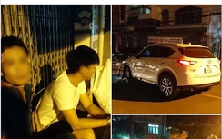 Hình ảnh hai tài xế lên vỉa hè... tâm sự sau TNGT gây "sốt"