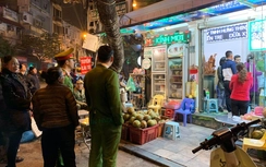 Công an khám nhà Hưng "kính" trùm bảo kê chợ Long Biên