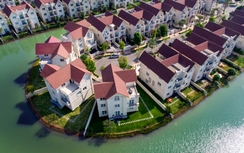 Vinhomes Riverside ra mắt "biệt thự phố Tây" hoa sữa Aroma