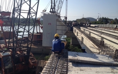 Hợp long cầu La Ngà trên QL20