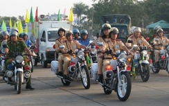 Gần 1.000 cán bộ công chức tham dự lễ ra quân Năm ATGT