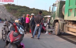 Tử vong dưới gầm xe tải sau 20 phút đợi cứu thương