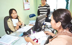 Bắt mua BHYT cả gia đình, gây khó cho dân