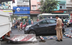 TPHCM: Xe "điên" đâm liên hoàn, 2 người trọng thương