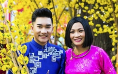 Quang Hà, Phương Thanh cùng áo dài sắc xuân dạo phố