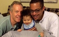 Đại sứ Mỹ tại Việt Nam nhận nuôi bé gái đúng dịp 8/3