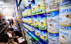 Trẻ dưới 6 tuổi tiếp tục được hưởng lợi từ bình ổn giá sữa
