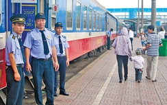 Đường sắt “trải thảm xanh”