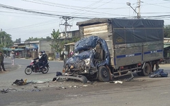 Hai xe tải đâm trực diện, 3 người thương vong