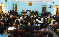 Nhiều vụ án dân sự phải xét xử đến... 20 năm