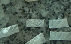 “Nữ quái” chống trả quyết liệt khi bị bắt quả tang bán ma túy