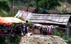 Cặp đôi bị "trói khỏa thân" cho dân làng xem vì ngoại tình