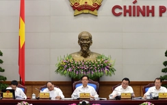 "Thay vì mang bao tải tiền đi nộp thuế thì đỡ khổ cho DN..."