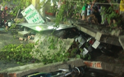 Sập tường bao chung cư, 2 người bị thương