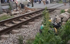 Vừa đi thi về, thí sinh bị tàu hỏa tông tử vong
