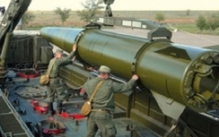 Cận cảnh màn khai hỏa "rồng lửa" Iskander-M của Nga