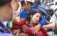 Người thân ngất xỉu đón ngư dân bị bắn ở Trường Sa