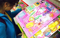 Tràn lan đồ chơi Trung Quốc gây vô sinh, ung thư