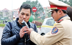 Mạnh tay xử “ma men” lái xe dịp Tết