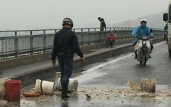 Nam thanh niên nhảy cầu Bãi Cháy tự tử, bỏ lại xe máy
