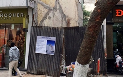 Sập cần cẩu công trình trụ sở CA phường, 1 người bị thương