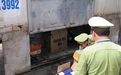 Bắt hơn 4.000 gói thuốc lậu "đính kèm" xe máy mới xuất xưởng