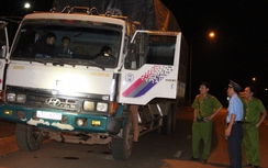 Xe quá tải chống đối cơ quan chức năng bị phạt 27,5 triệu đồng