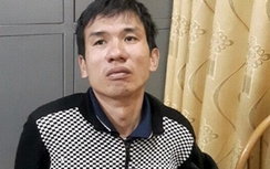 CSGT bắt kẻ móc túi cô gái trẻ trên xe khách