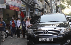 TP HCM: Dùng taxi "đối phó" lệnh cấm xe trên 9 chỗ vào phố