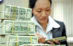 Đua hút vốn USD: Ngân hàng “đi đêm” lãi suất