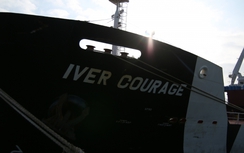 Công ty Nhựa đường Minh Đạt đón nhận tấn hàng thứ 30.000