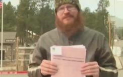 Bất ngờ bị CSGT "hỏi thăm" vì đăng video vi phạm giao thông