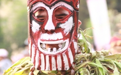 "Mặt quỷ" xuất hiện trong buổi diễn văn hoá cồng chiêng Tây Nguyên