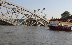 Khởi tố vụ án sà lan đâm sập cầu Ghềnh