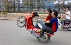 Dùng camera bắt phương tiện “bay”