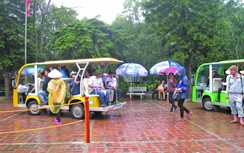 Dừng thí điểm xe điện 4 bánh chở khách du lịch