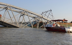 Sập cầu Ghềnh: Tạm giữ hình sự chủ tàu và hai phụ lái