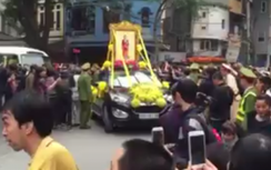 Video dòng người đưa tiễn nhạc sỹ Trần Lập